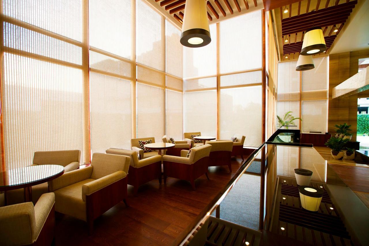 金色郁金香瓦桑达拉酒店 加济阿巴德 外观 照片